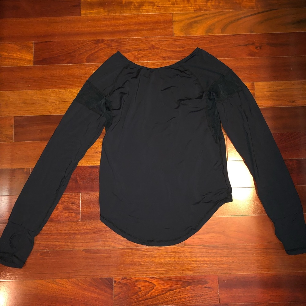 P’tula Black Long Sleeve Top